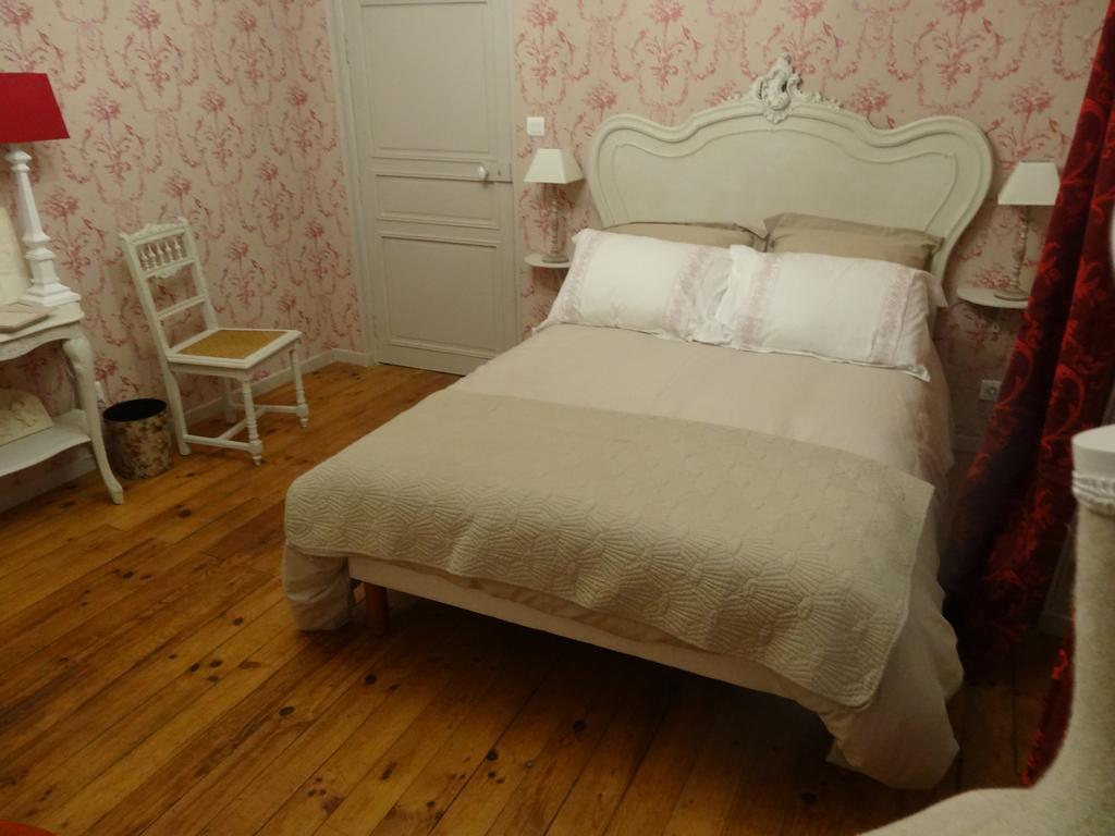 La Bromontoise Chambres D'Hotes Pontgibaud Eksteriør bilde