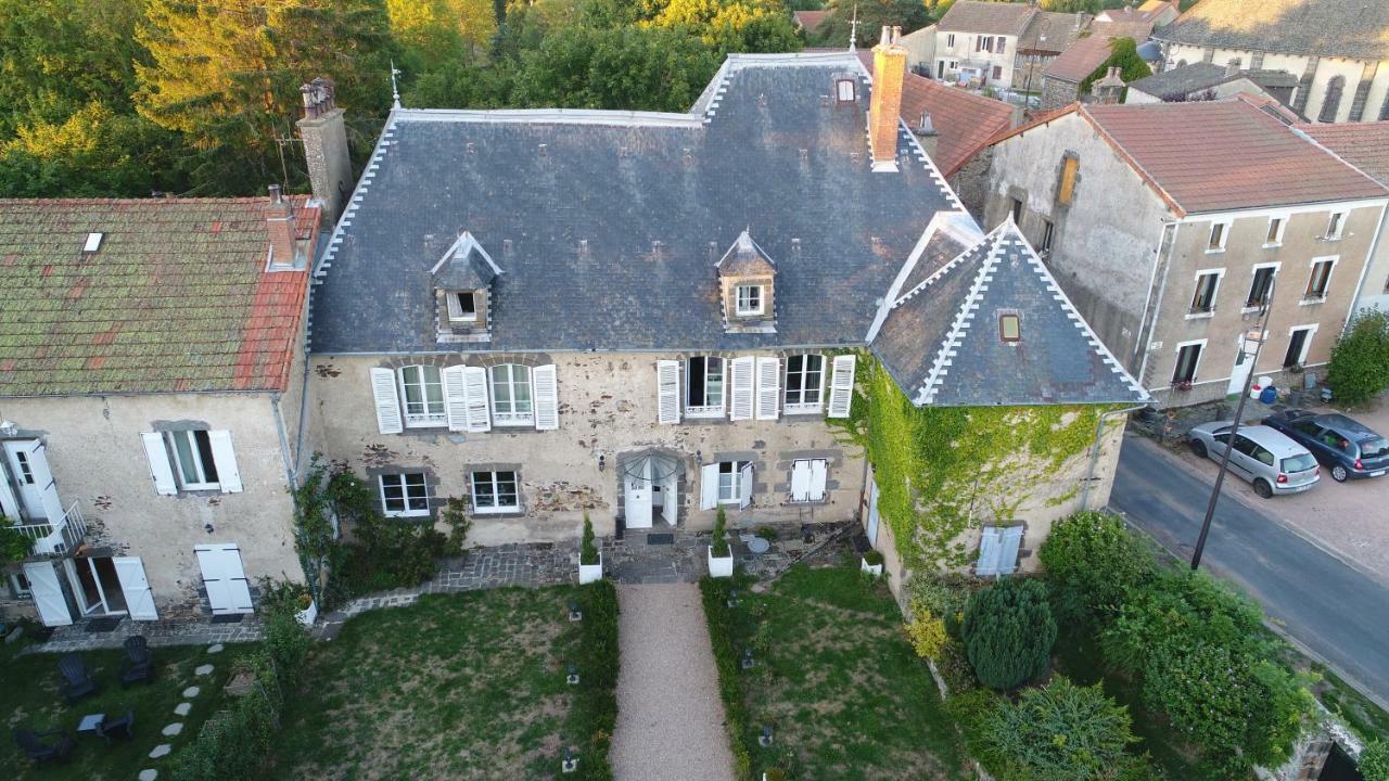 La Bromontoise Chambres D'Hotes Pontgibaud Eksteriør bilde